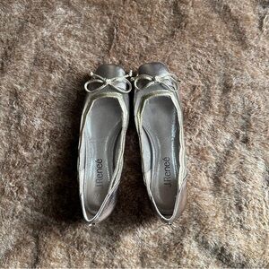 J.Renee Codda Cutout Ballet Flat, Size US 5M